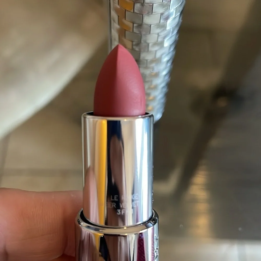 Givenchy Le rogue sheer velvet #16.